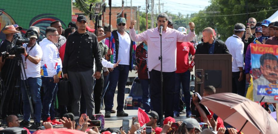 Presidente Nicolás Maduro ordenó el asfaltado de calles y la recuperación del hospital de Cabimas