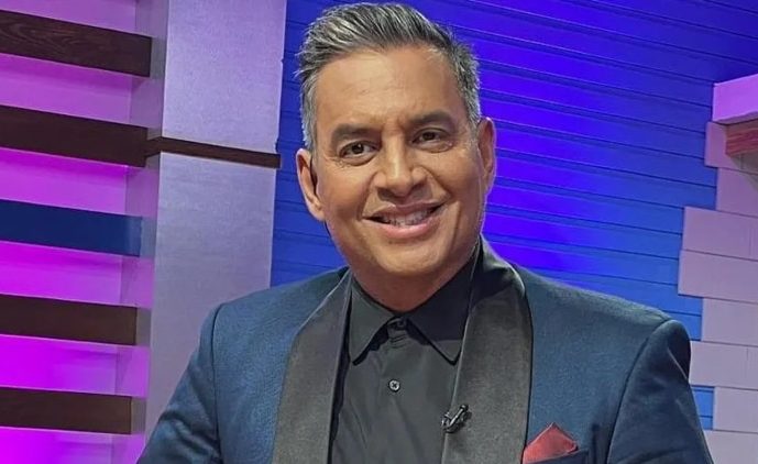 Daniel Sarcos anunció el comienzo de su programa 