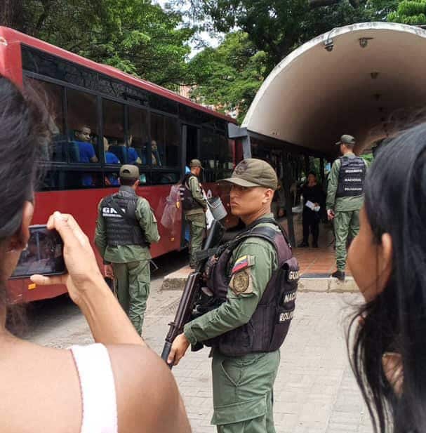 Ejecutan desalojo a privados de libertad en la antigua cárcel La Planta