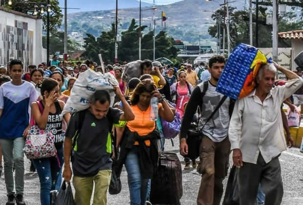 Venezolanos piden al Gobierno de Noboa nuevo plan de regularización