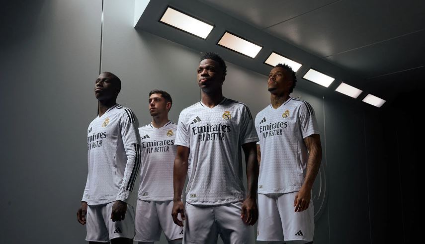 Real Madrid presentó nueva indumentaria para la próxima temporada