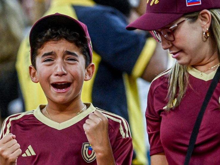 Sentimiento nacional: La imagen de un niño que lloró tras el triunfo de la Vinotinto