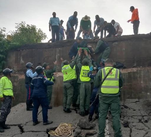 Trasladan un puente de emergencia desde Aragua para reabrir la vía en la Falcón-Zulia en 72 horas: Ministro de Transporte