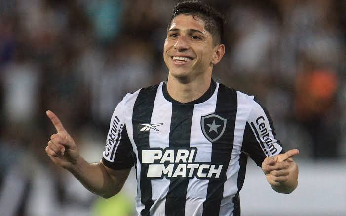 Jefferson Savarino anotó un golazo con Botafogo tras su participación en la Copa América