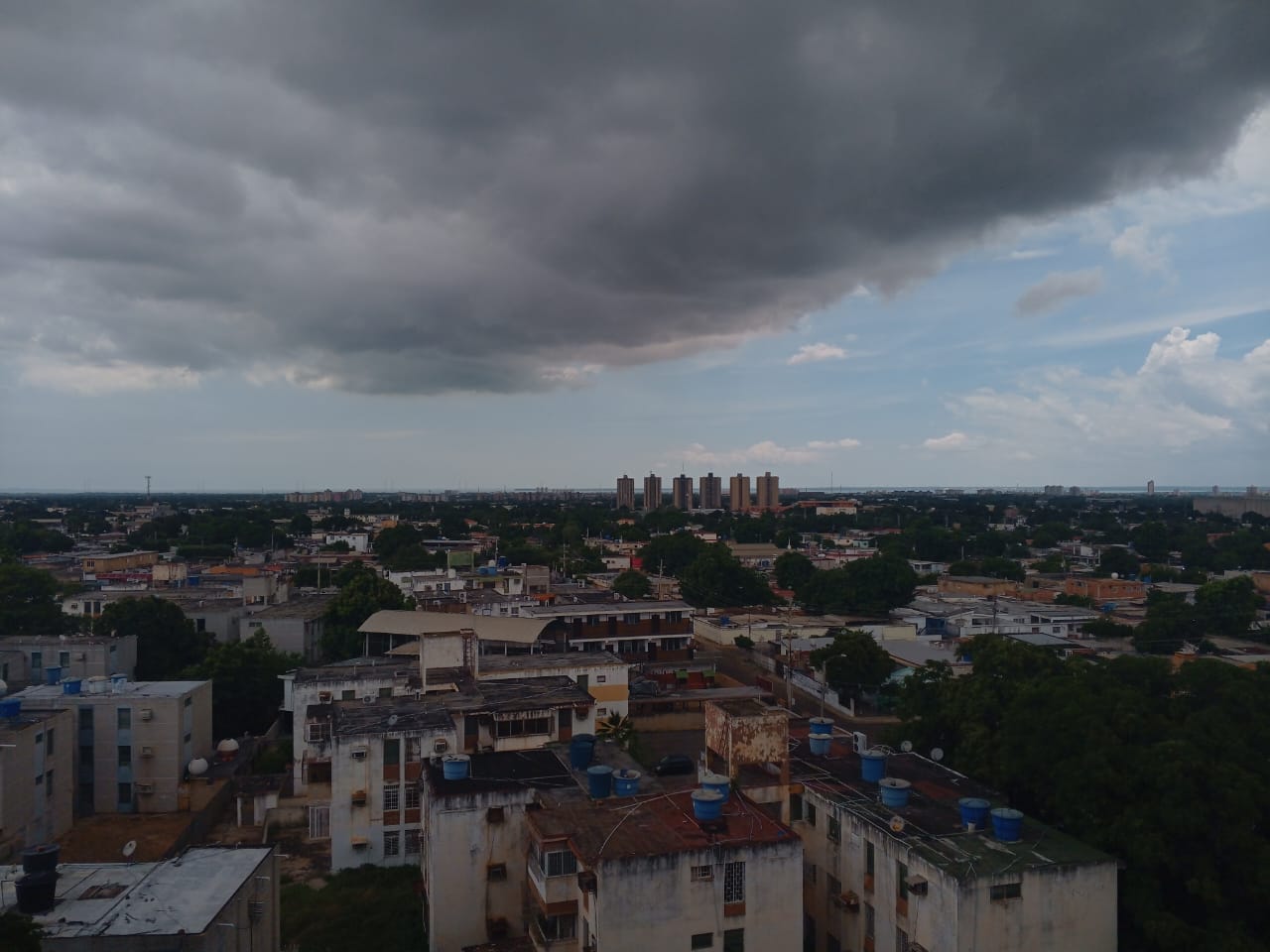 Se esperan áreas nubladas y precipitaciones variables en el Lago de Maracaibo y otras zonas del país este 25-Jul