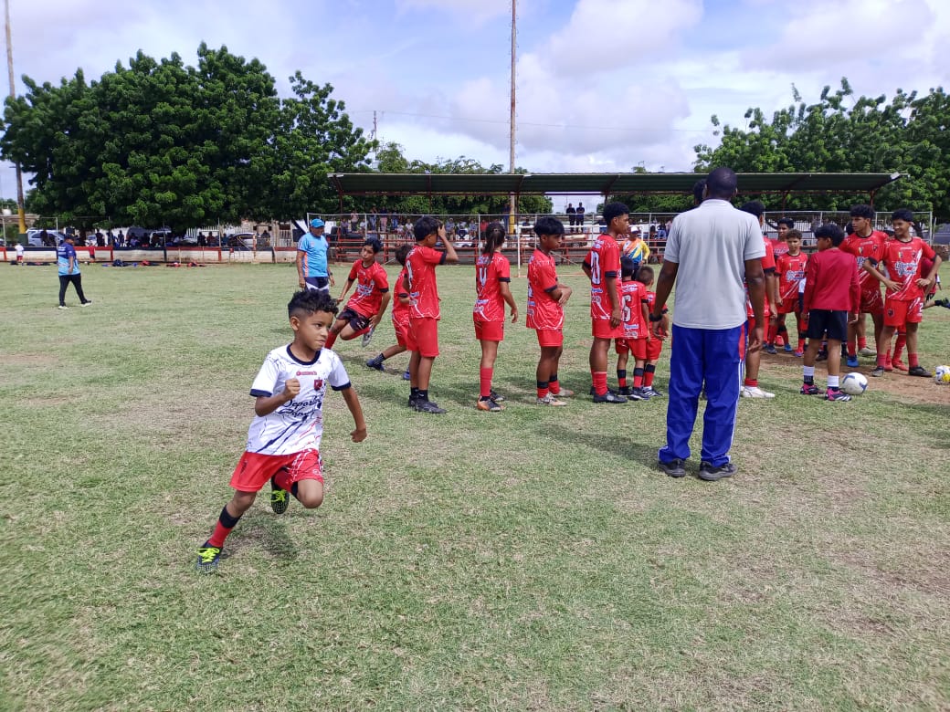 IMDEP realizó festival recreativo en La Popular