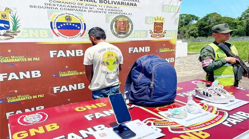 Detienen pasajero con cocaína y un celular donde ofrecía armas a clientes en el Zulia