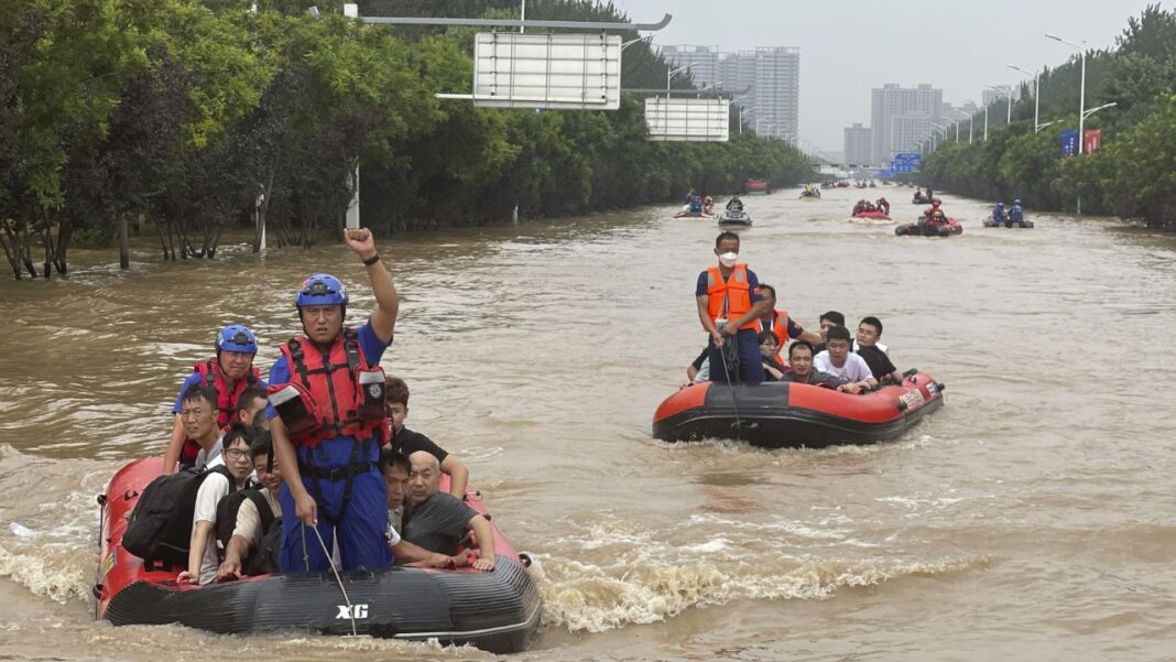 Al menos 34 ríos en China superan niveles de alerta por inundaciones