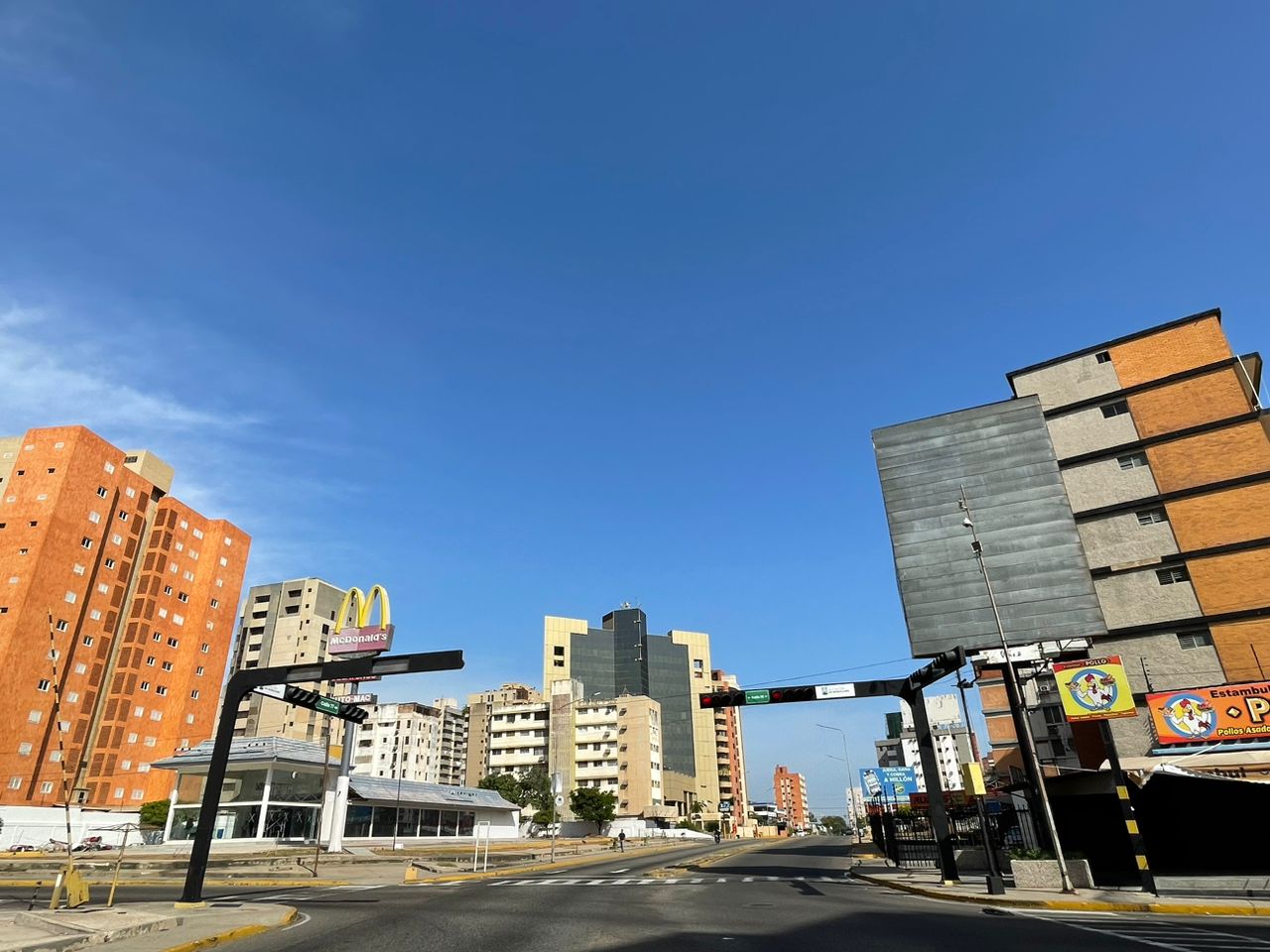 Calles y avenidas de Maracaibo amanecieron desoladas después de la jornada electoral