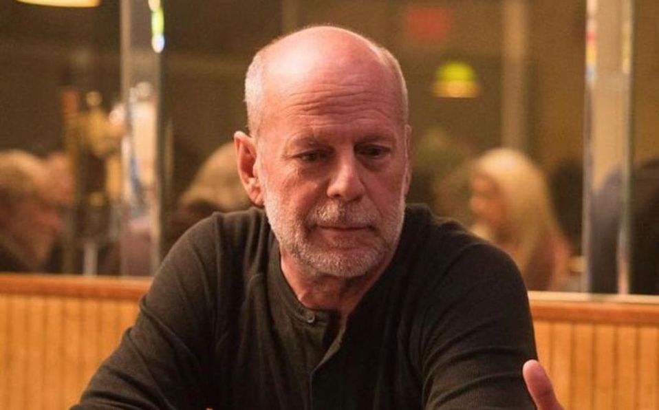 Bruce Willis perdió la capacidad de hablar y leer, reveló su esposa Emma