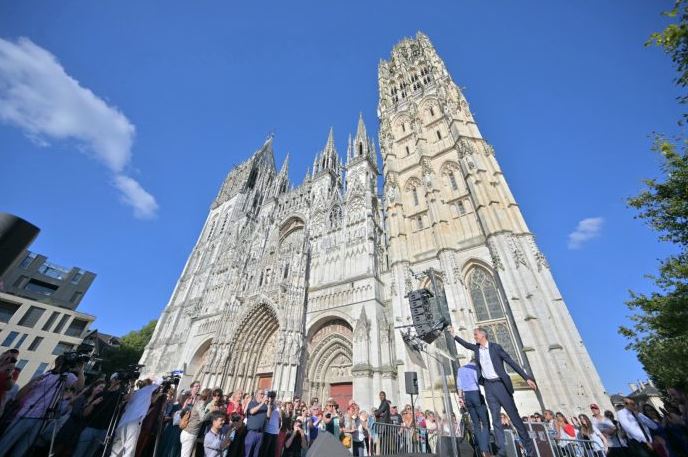 Alarma por incendio en la catedral de Ruan