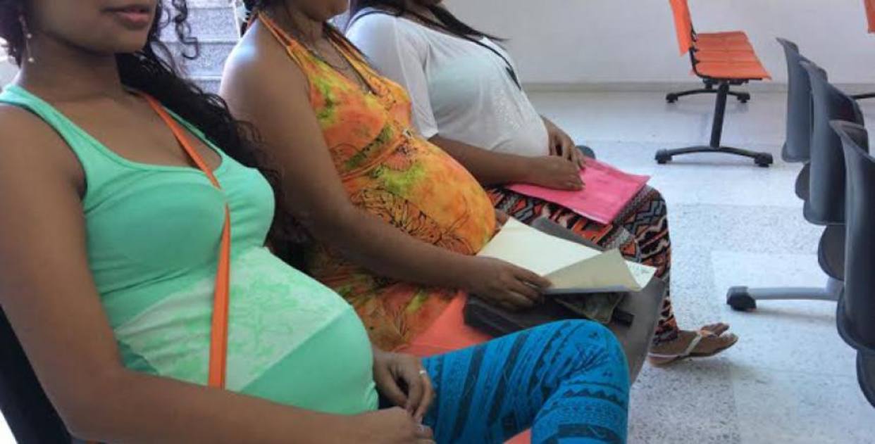 Cifras de embarazo en adolescentes venezolanas duplica el promedio del resto de Suramérica, según Avesa