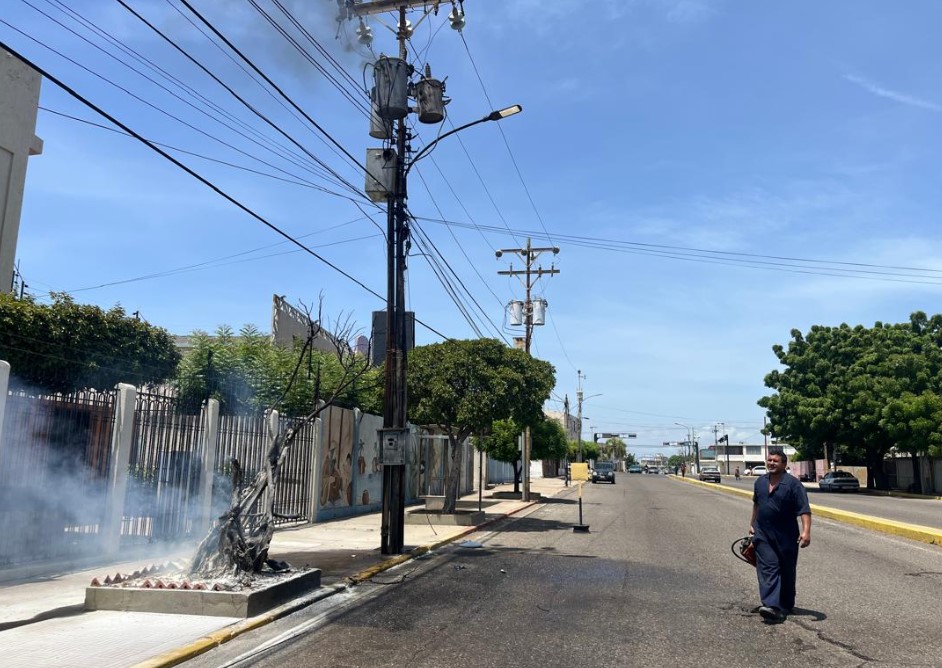 Explotó un transformador en Grano de Oro y lanzó aceite caliente a la calle: No pasó de ser un susto