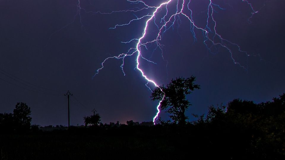 Un rayo mató a tres agricultores en una finca en República Dominicana: Otro resultó herido