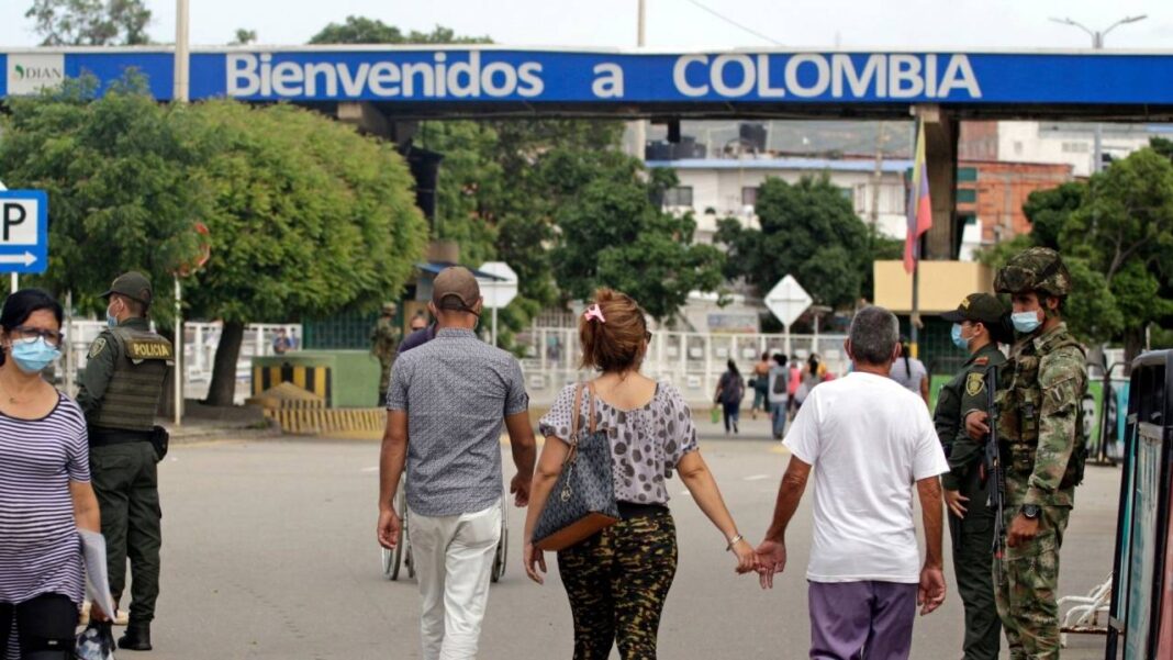 Abierta frontera entre Colombia y Venezuela