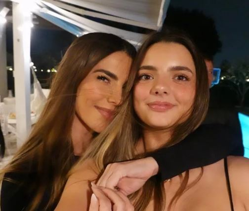 El regalo que le dio Gaby Espino a su hija Oriana por su cumpleaños número 16