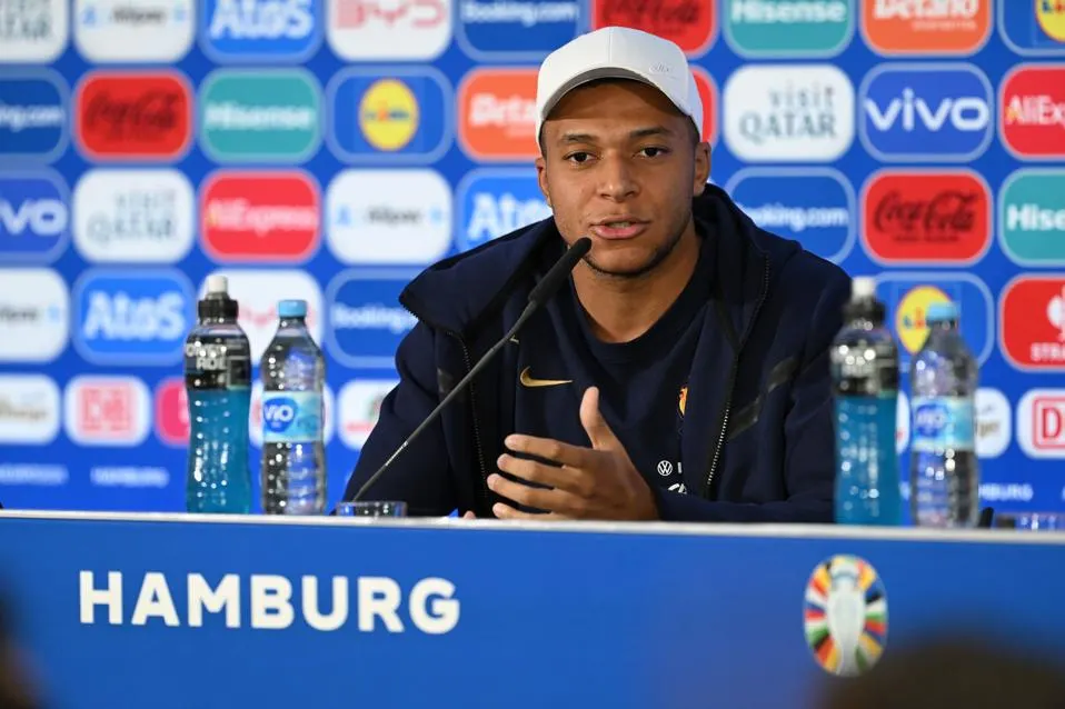 Kylian Mbappé elogia a Cristiano Ronaldo antes de su encuentro en la Eurocopa 2024