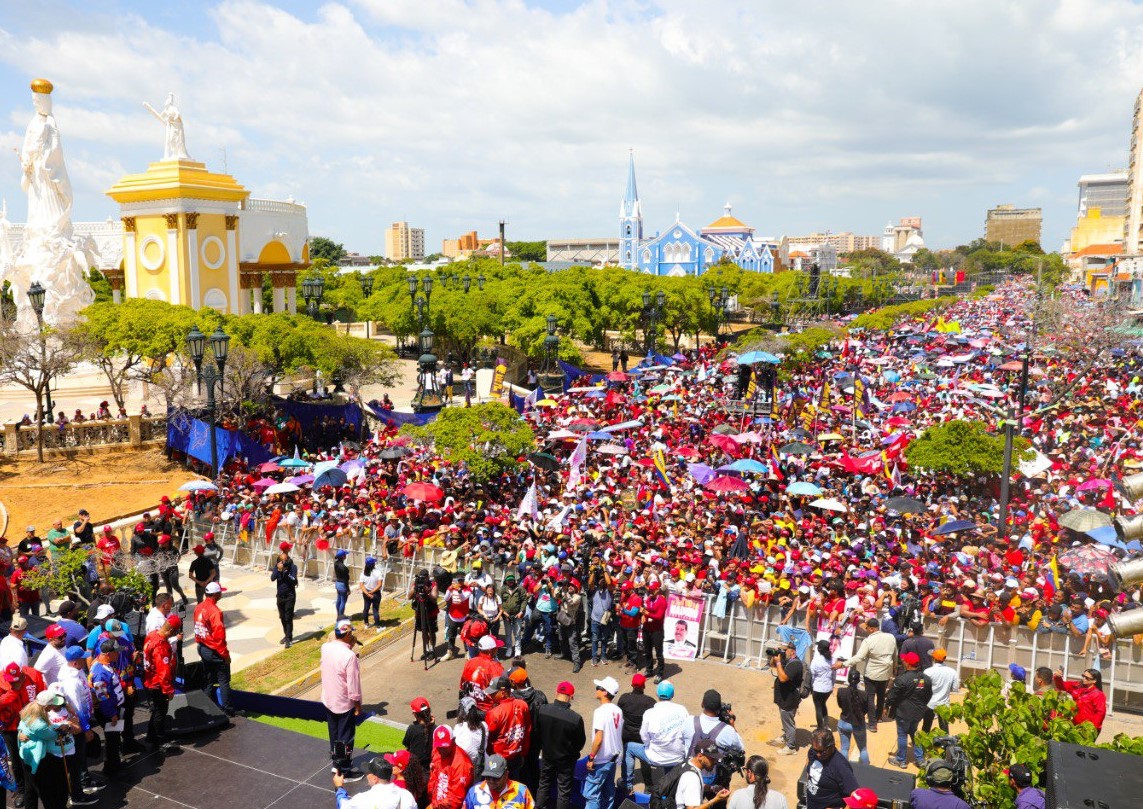 Nicolás Maduro cierra campaña en Maracaibo: Tengo la plata para financiar a un millón de emprendedores