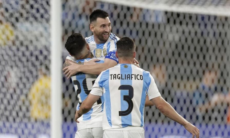 Messi iguala dos récords históricos con su último gol ante Canadá