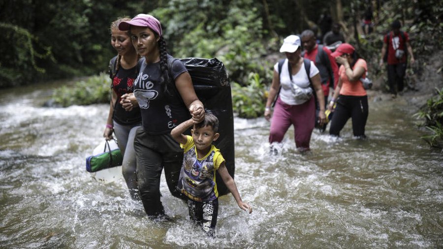 Gobierno panameño aplaza plan de repatriación y deportación de migrantes llegados por el Darién