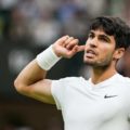 Carlos Alcaraz avanzó a las semifinales de Wimbledon y quiere repetir campeonato