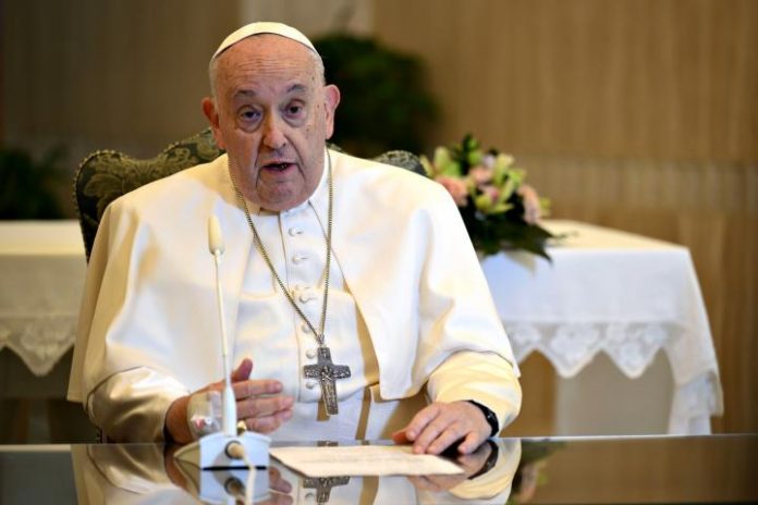 Papa Francisco lamenta el aumento de la violencia tras los ataques a civiles en Ucrania y Gaza
