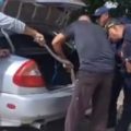 Hallaron una tragavenado de casi dos metros  dentro de un carro en Simón Bolívar – COL