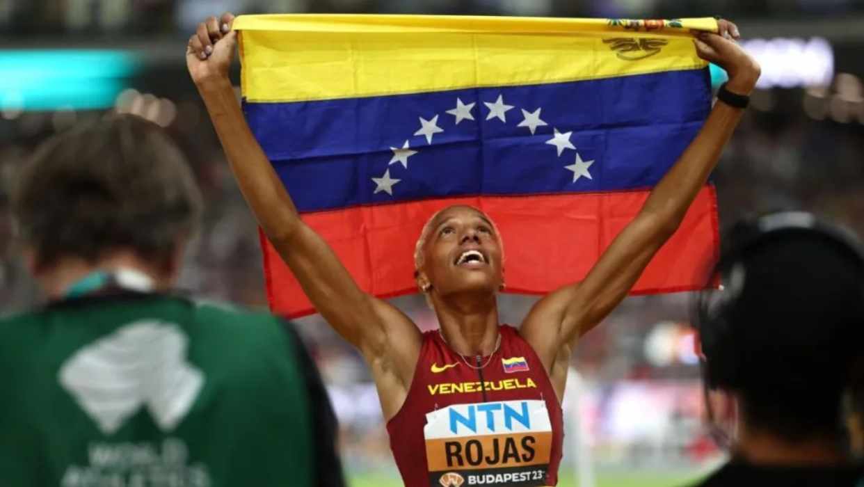 Yulimar Rojas y Julio Mayora serán los abanderados de Venezuela en París