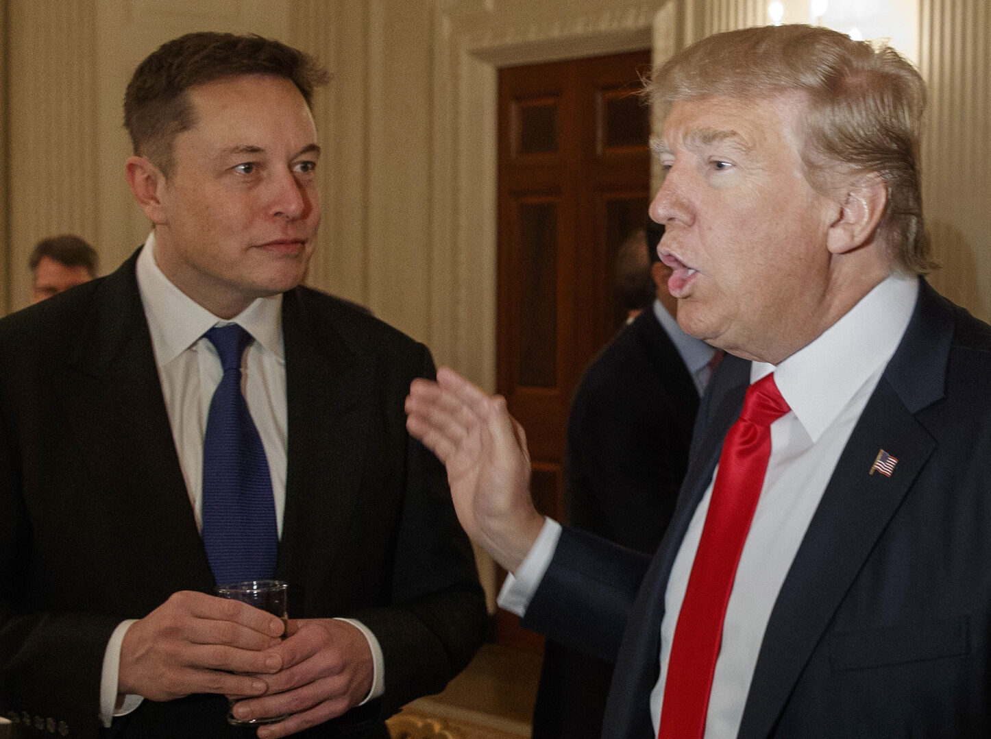 Elon Musk entrevistará a Trump en la red social X esta noche