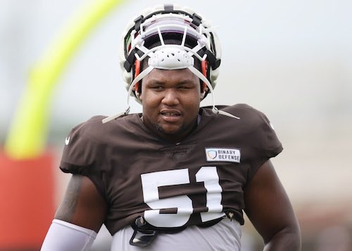 Michael Hall Jr., jugador de los Browns, fue arrestado por violencia doméstica