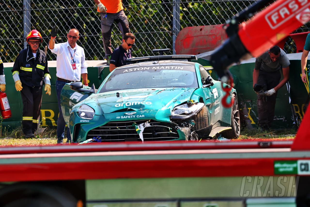 El Safety Car de la F1 perdió el control en la prueba del Gran Premio de Italia y sufrió accidente