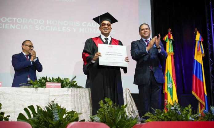 Felipe Peláez es honrado con el doctorado honoris causa en Barranquilla