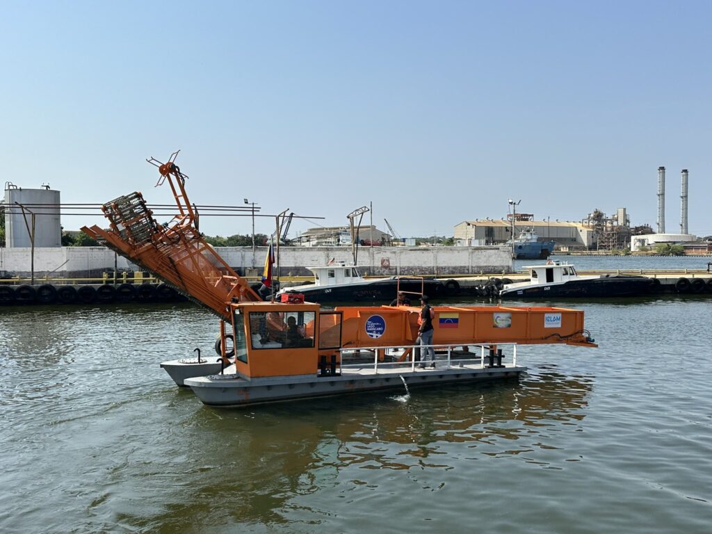 Más de 273 mil toneladas de desechos sólidos se han recolectado en el Lago de Maracaibo