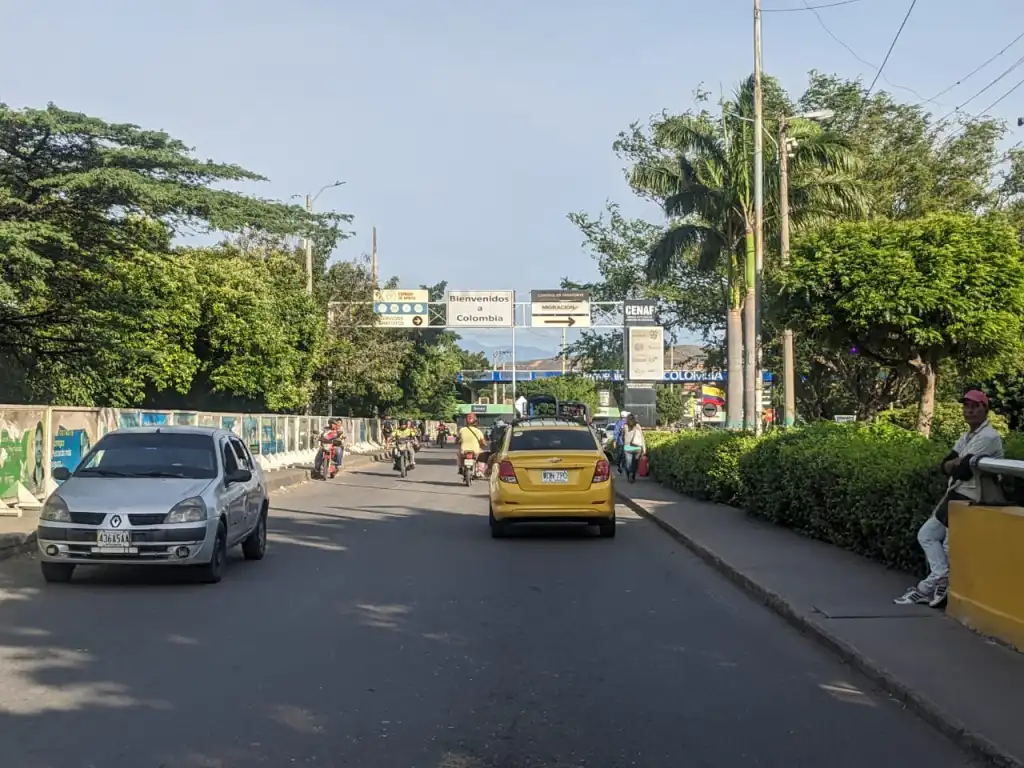 Actividad en el puente Simón Bolívar transcurre con normalidad