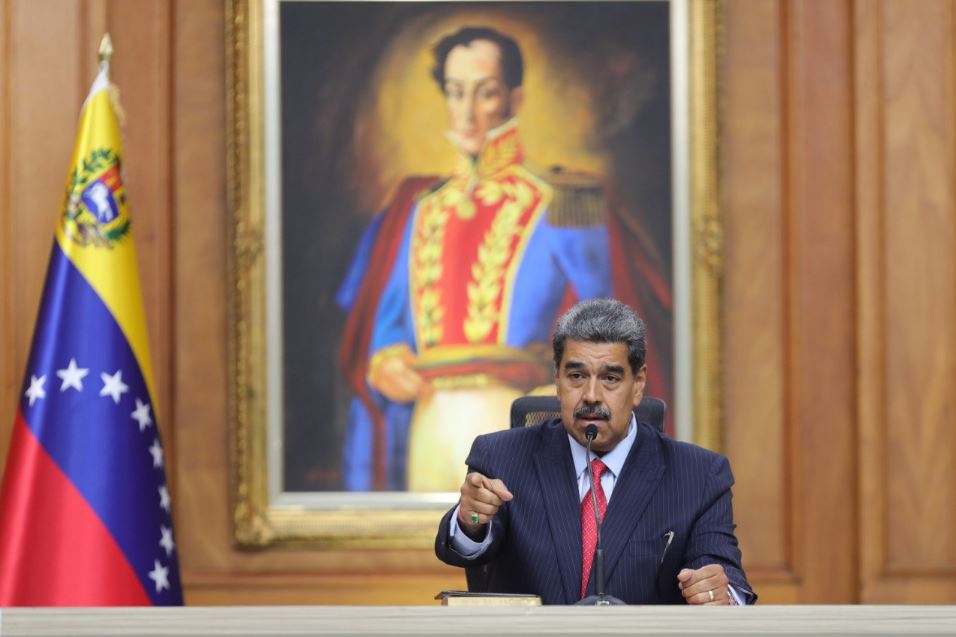 Maduro dice que el Centro Carter ya tenía el informe de observación electoral listo