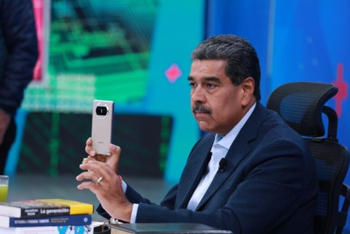 Maduro acusa a WhatsApp de entregar a MCM y Edmundo González “toda la base de datos” de Venezuela