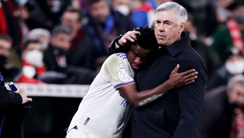 Ancelotti descartó la posibilidad de que Vinícius se marche al fútbol de Arabia Saudita