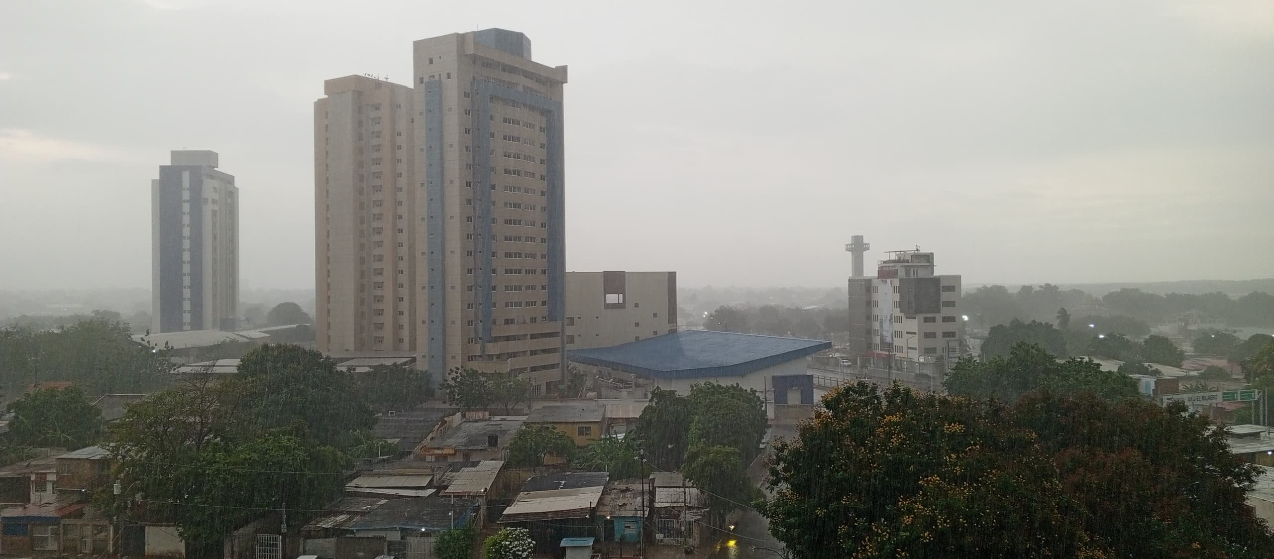 Onda tropical N° 28 se aproxima al país este jueves  8-Ago: Se esperan lluvias en Zulia y otros estados