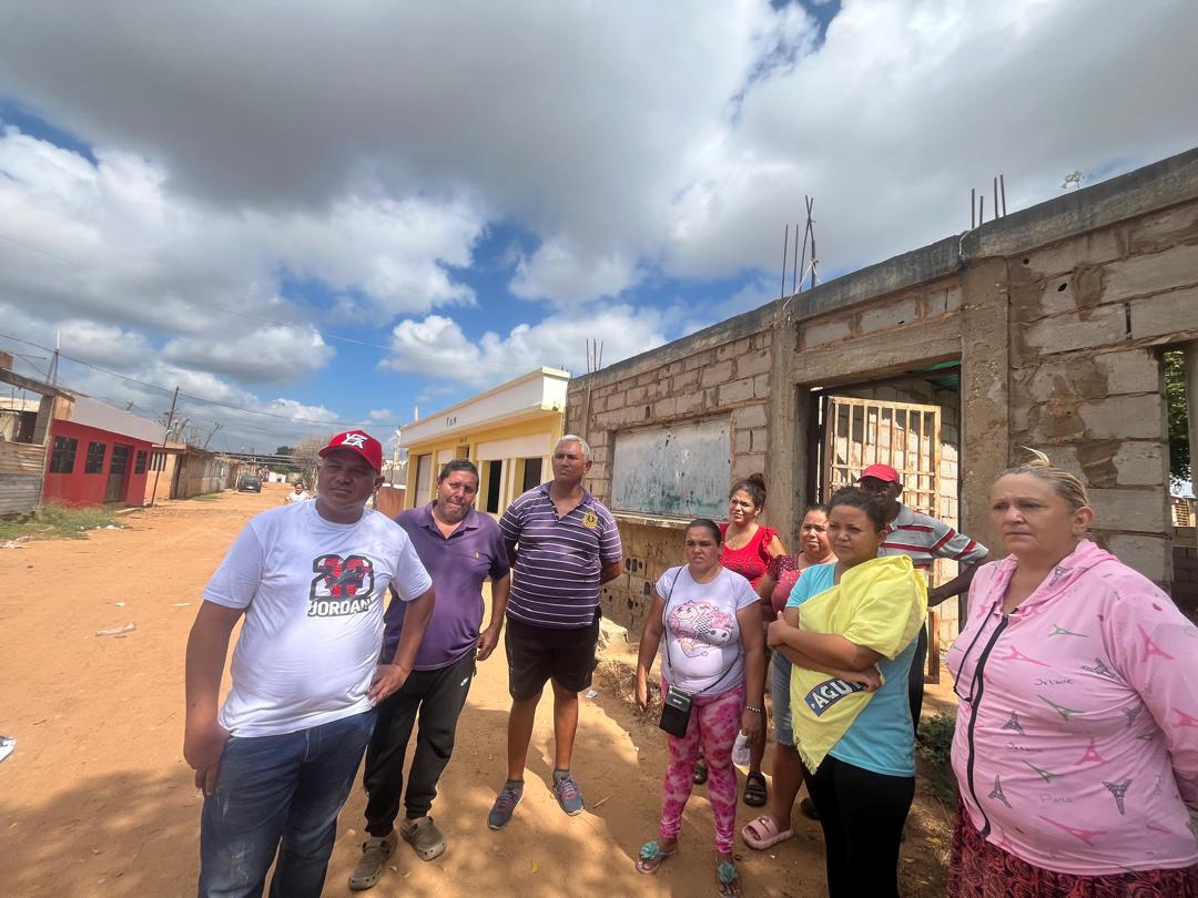 Barrio Villa del Carmen en Luis Hurtado Higuera:  Lleva 17 años con servicios públicos 