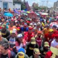 Una caravana de motorizados encabeza la marcha del PSUV en Maracaibo en apoyo a su líder Nicolás Maduro