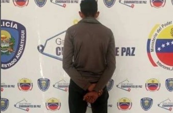 Preso agricultor por caerle a machetazos a una yegua