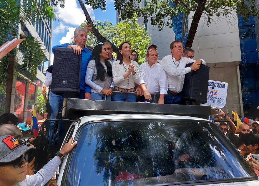 María Corina Machado llega a la concentración de Caracas este 28-Ago