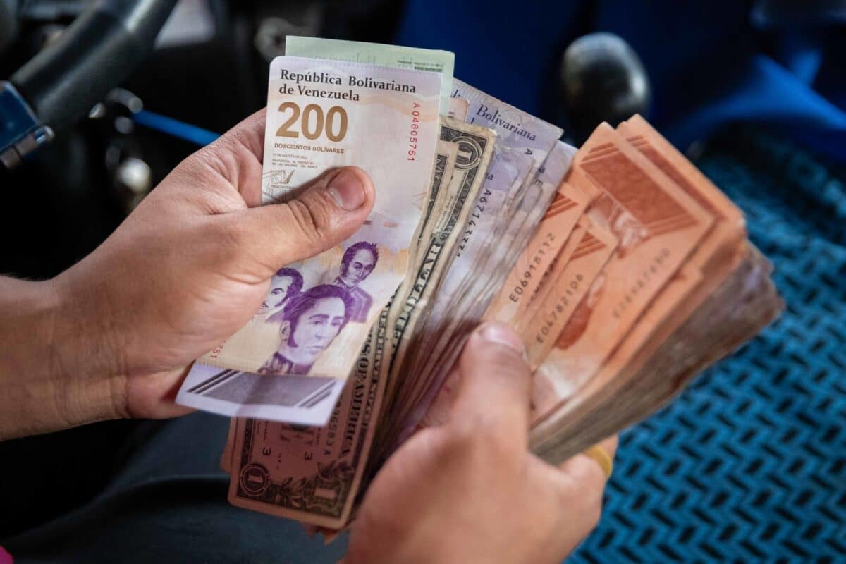 Hasta hoy miércoles 25-Sep circulan los billetes del bolívar soberano 10.000, 20.000, 50.000 y 200.000