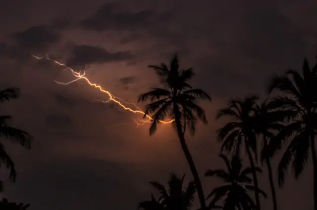 Madrugada de truenos y relámpagos en Maracaibo