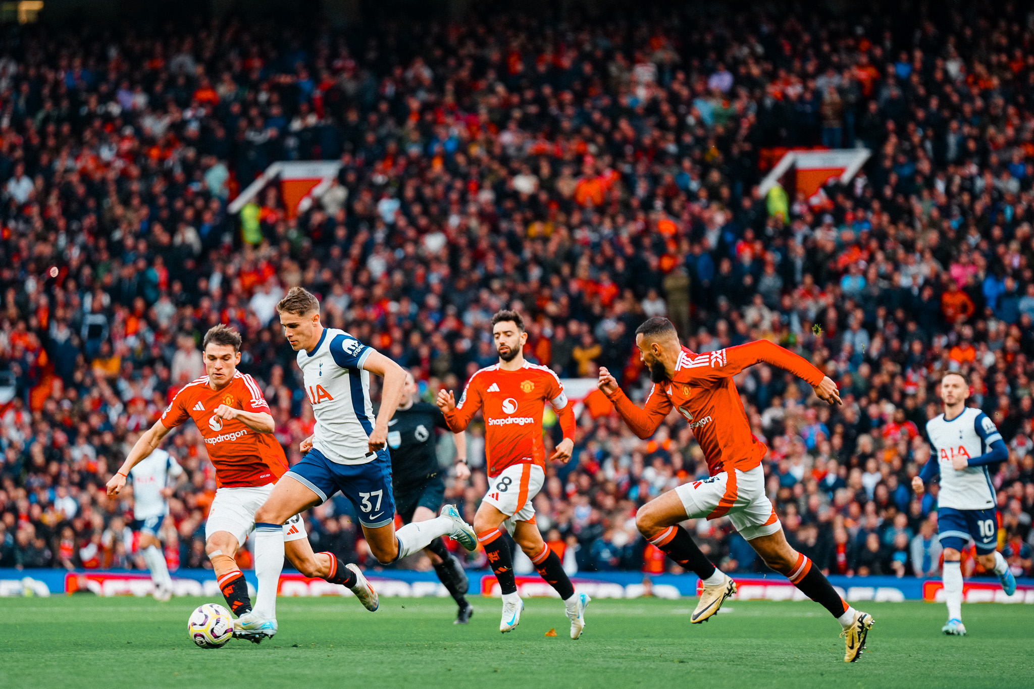 Tottenham le propinó dura derrota al Manchester United