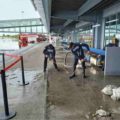 Huracán John dejó bajo el agua al aeropuerto internacional de Acapulco