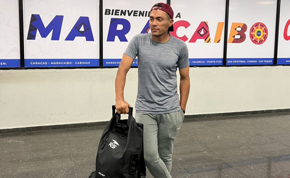 Juan Arango regresó a Maracaibo para formar el nuevo talento Vinotinto