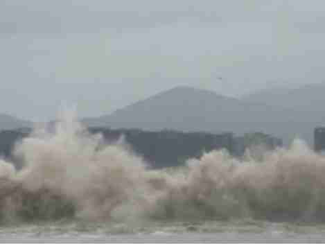 Tsunami alcanza islas al sur de Tokio tras un terremoto de 5,9