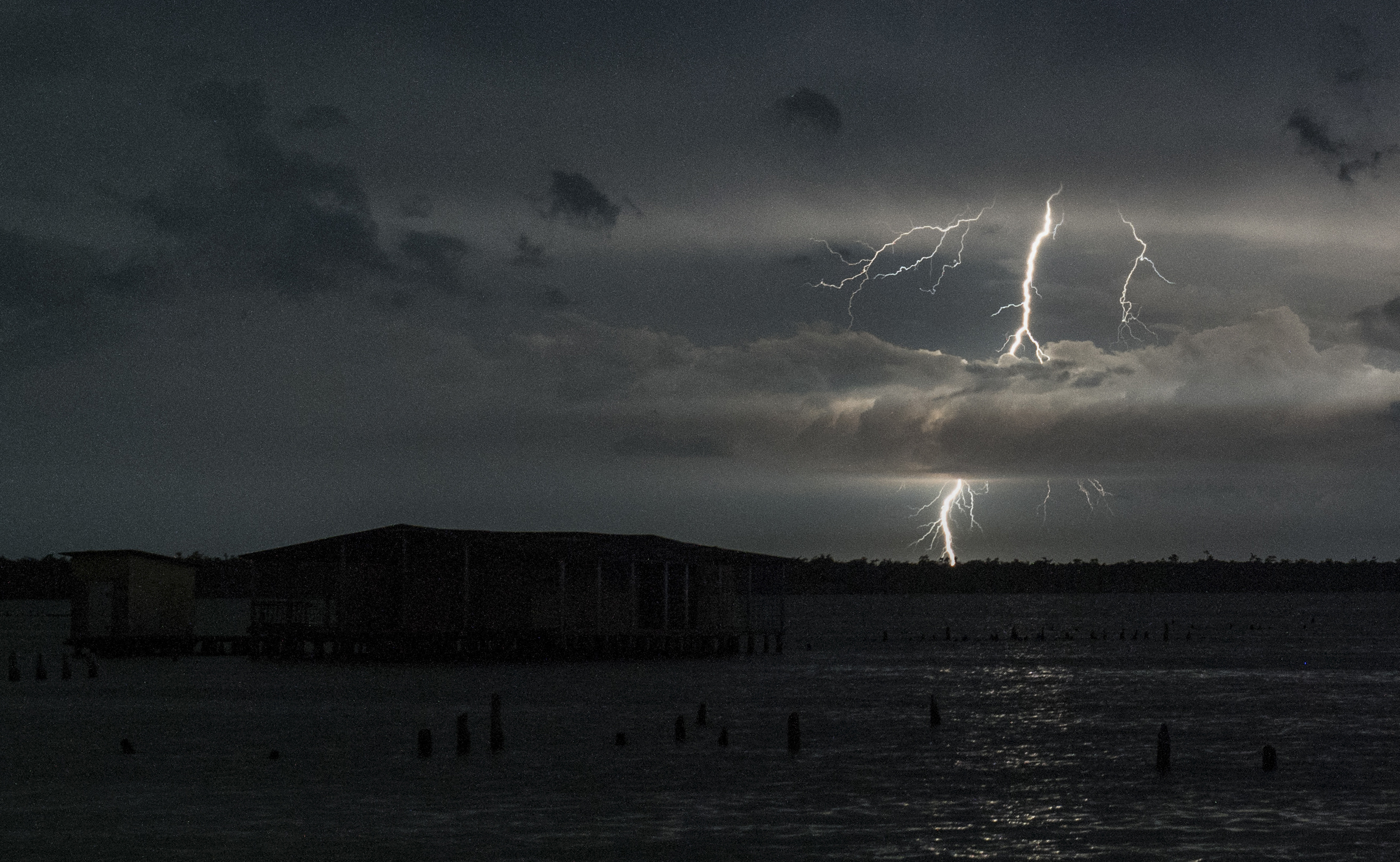 La madrugada de este viernes hubo tormenta eléctrica en Maracaibo