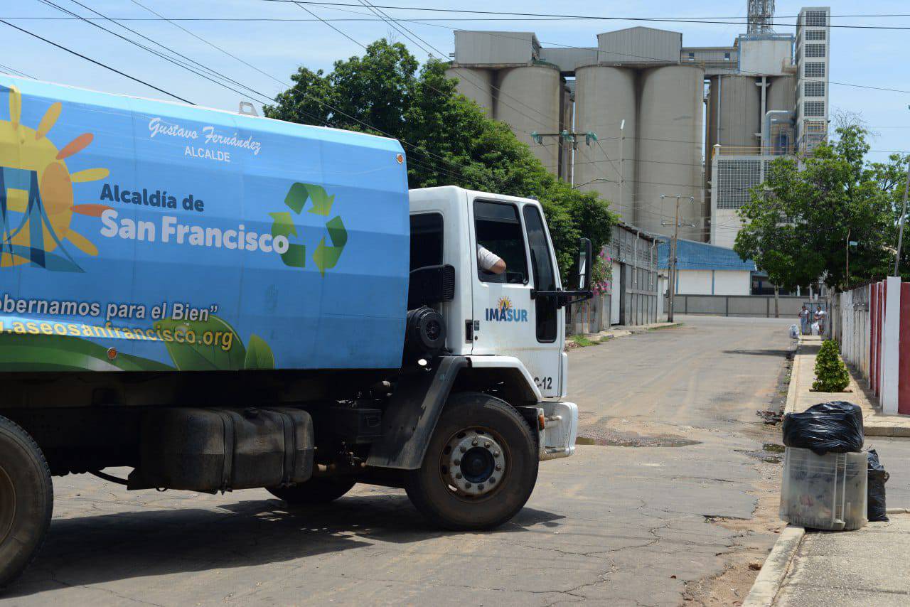 Programa “San Francisco Limpio” sigue recuperando las vías principales del municipio